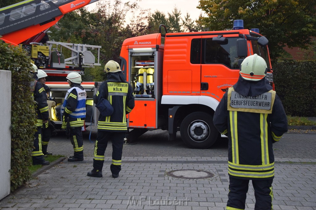 Feuer 2 Y Koeln Suerth Elisabeth Selbertstr P100.JPG - Miklos Laubert